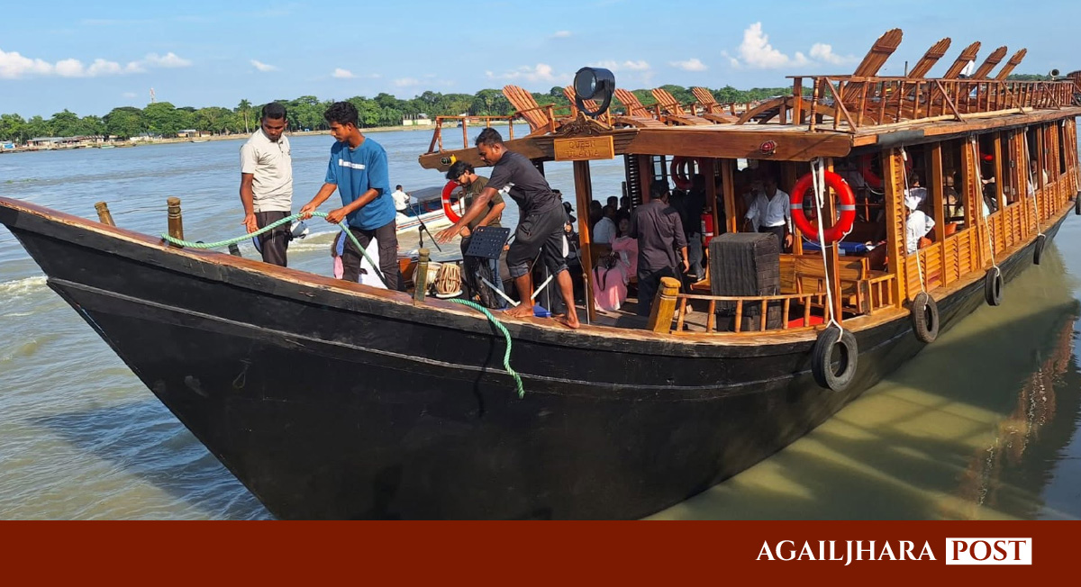 কীর্তনখোলা নদীতে নৌ-তরী 'কুইন অফ উলানিয়া' উদ্বোধণ