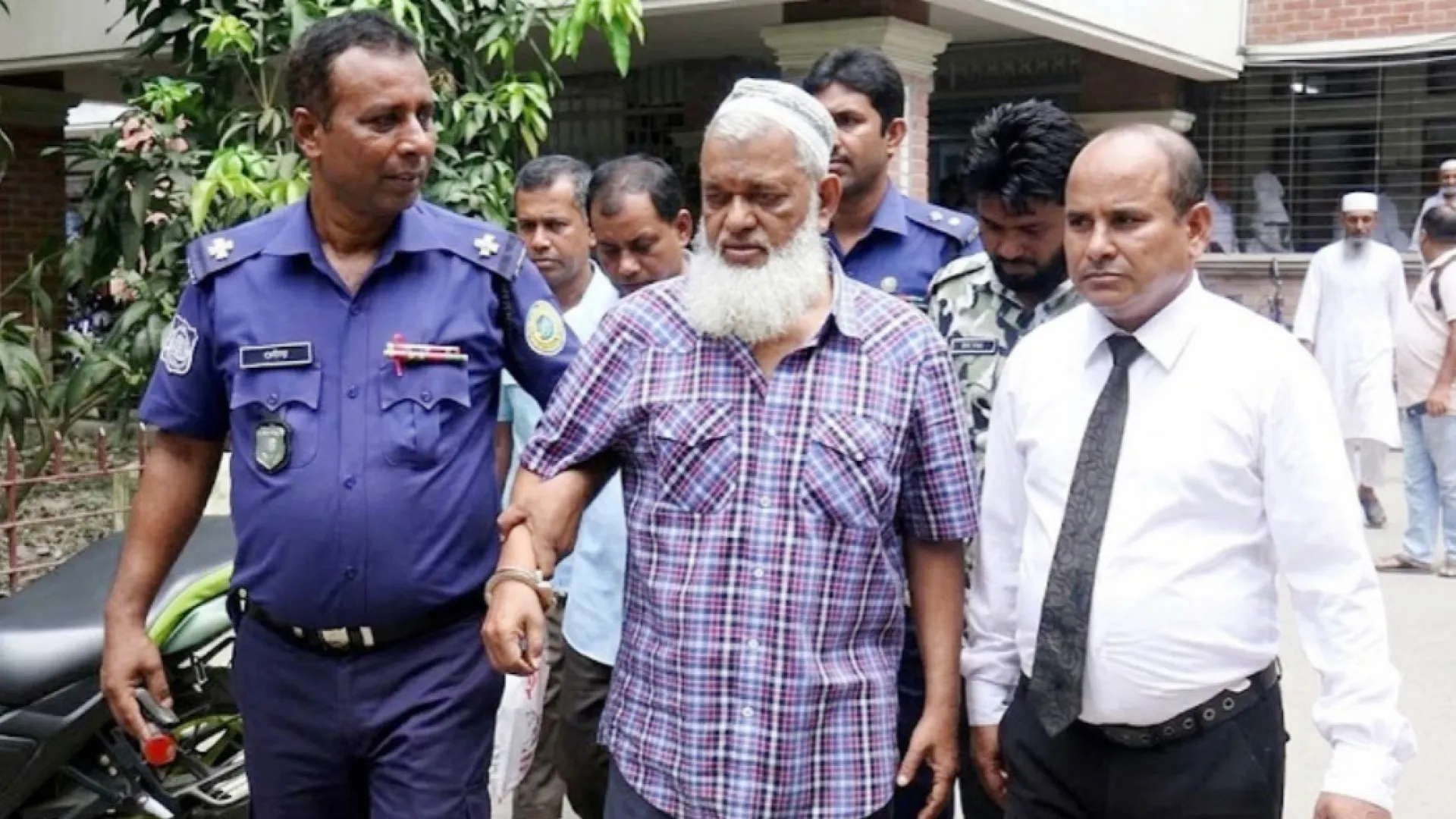 বরিশালে শ্যালিকার সঙ্গে সম্পর্কের জের, স্ত্রী হত্যায় প্রকৌশলীর যাবজ্জীবন কারাদণ্ড